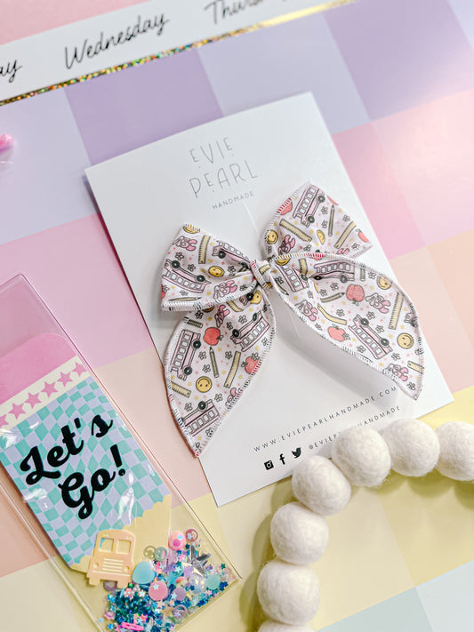 Back To School Medium Bow