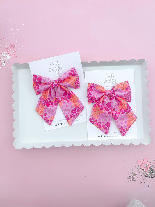 Pink & Orange Daisy Medium Sailor Bow