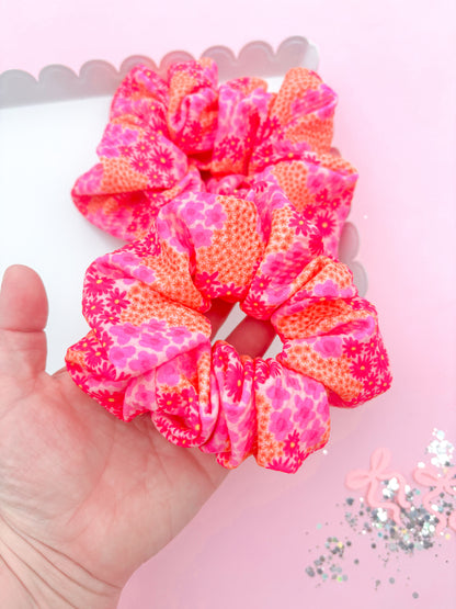 Pink & Orange Daisy Scrunchy