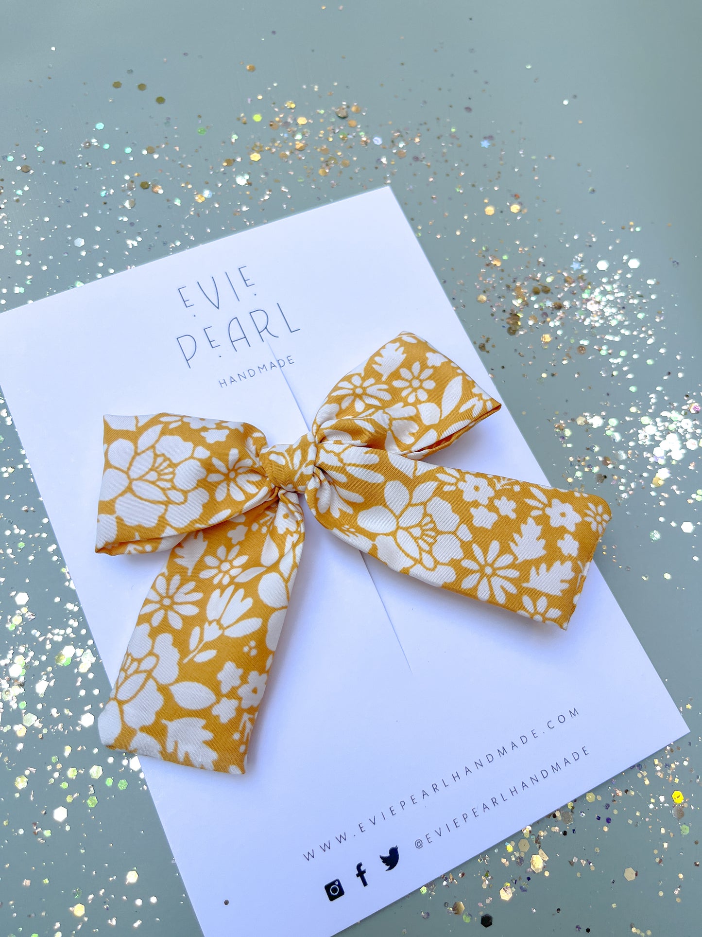 Golden Floral Medium Bow