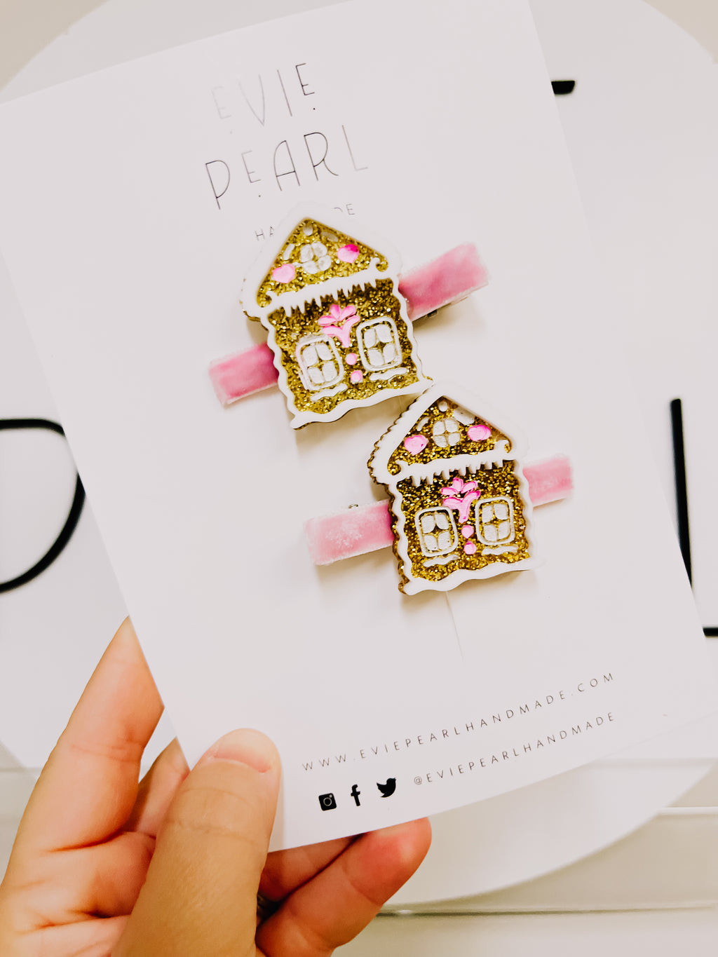 Gingerbread House Pigtail Clips