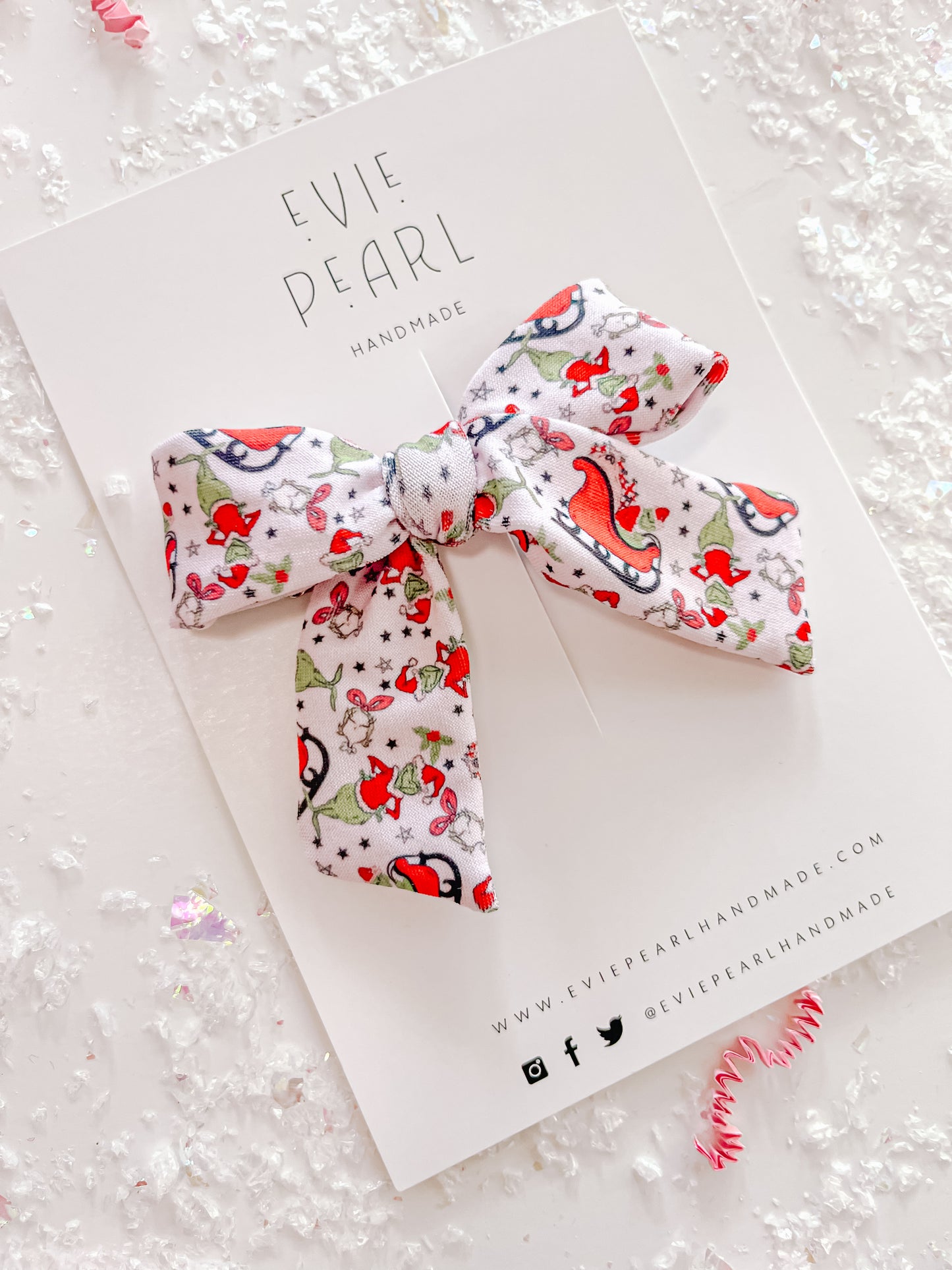 Grinch Sleigh Pinwheel Bow