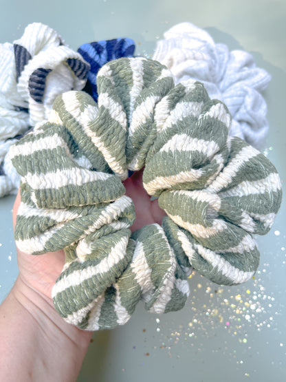 Oversized Fall Scrunchy