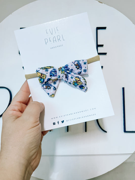 Pooh Small bow on nylon