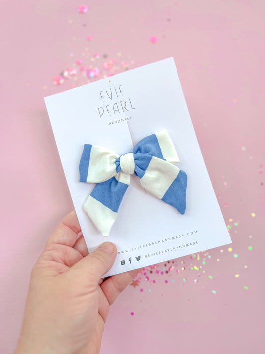 Medium Navy/White Stripes Pinwheel