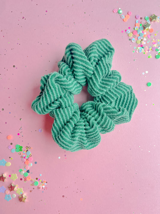 Kelly Green Ribbed Regular Scrunchy