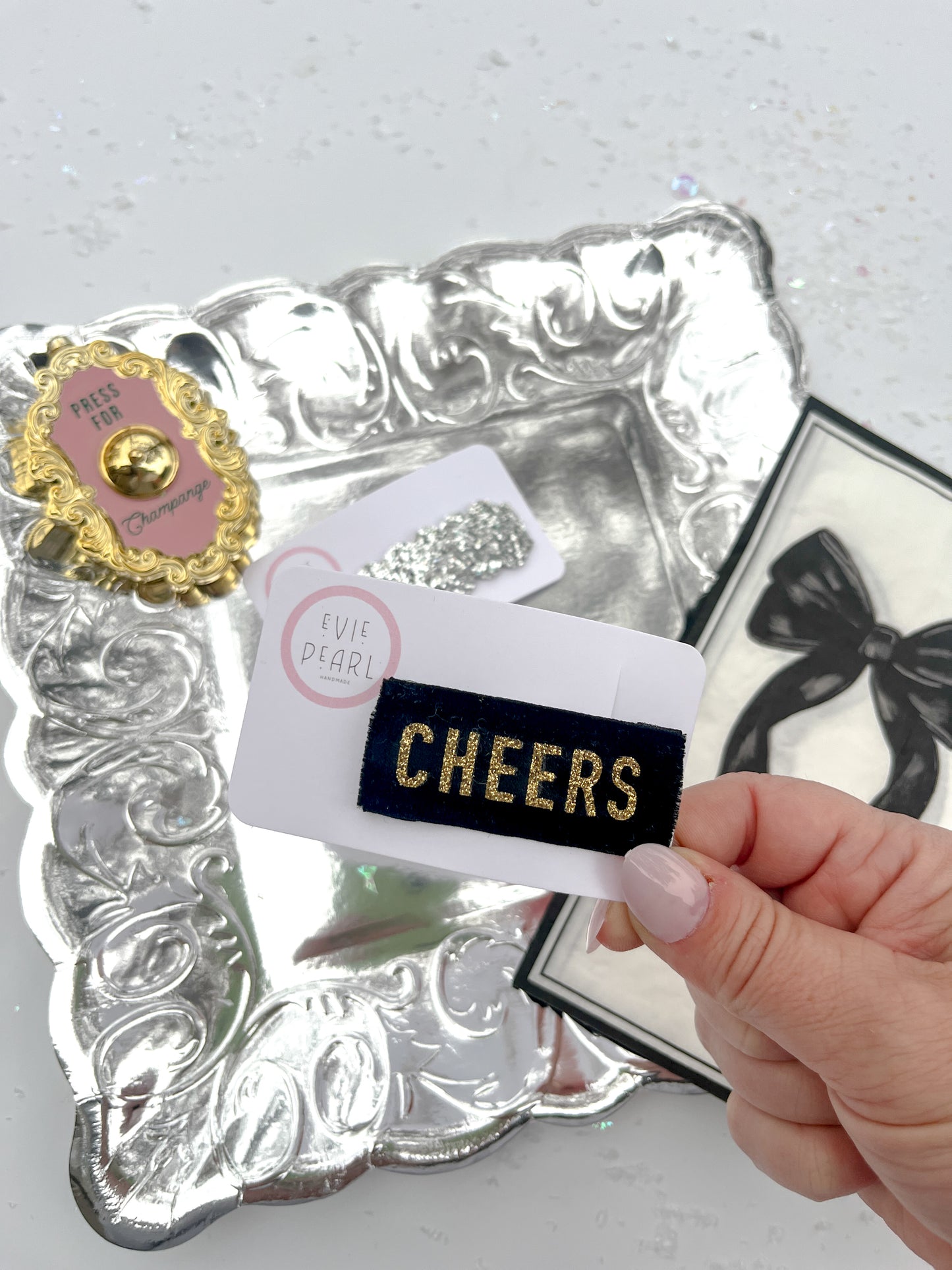 Gold Glitter Cheers Snap Clip