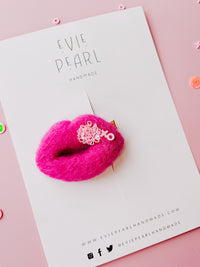 Hot Pink Seqiun XO Lip Clip