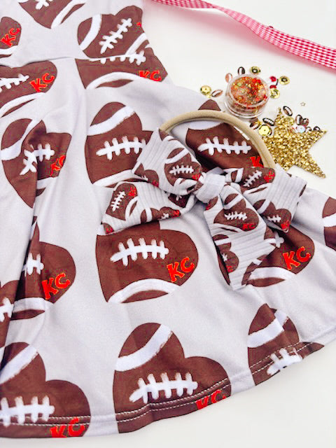 Football Hearts KC Small Pinwheel Bow