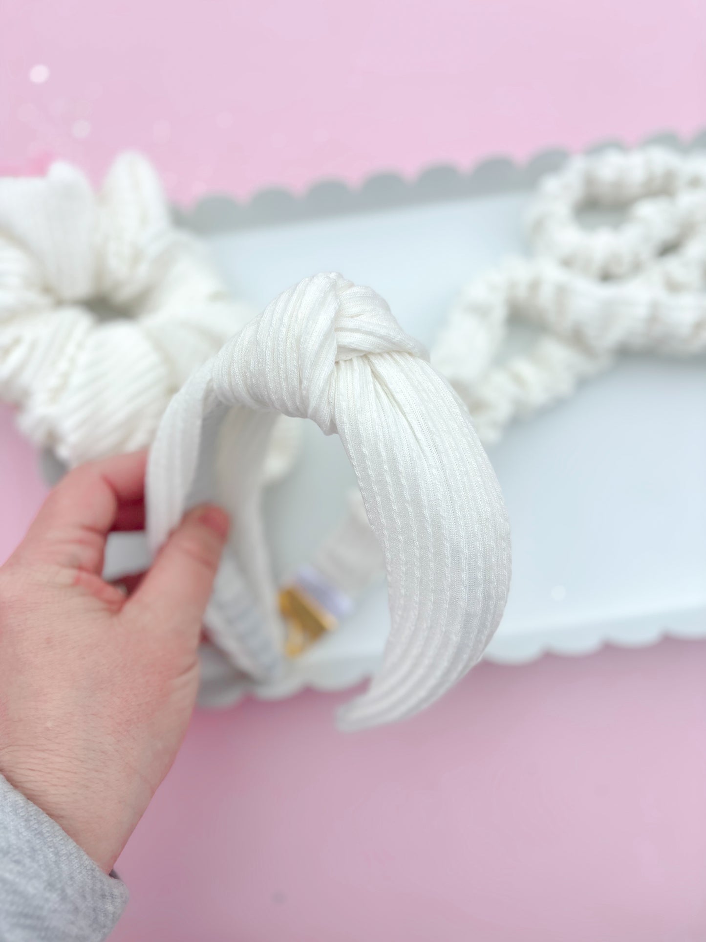 White Ribbed Teacher Gift Set- Lanyard| Knotted Headband| Scrunchie
