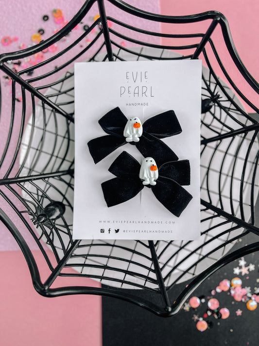 Black Velvet Ghostie Charm Pigtail Set