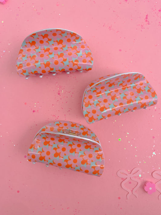 Groovy Daisy Claw Clip