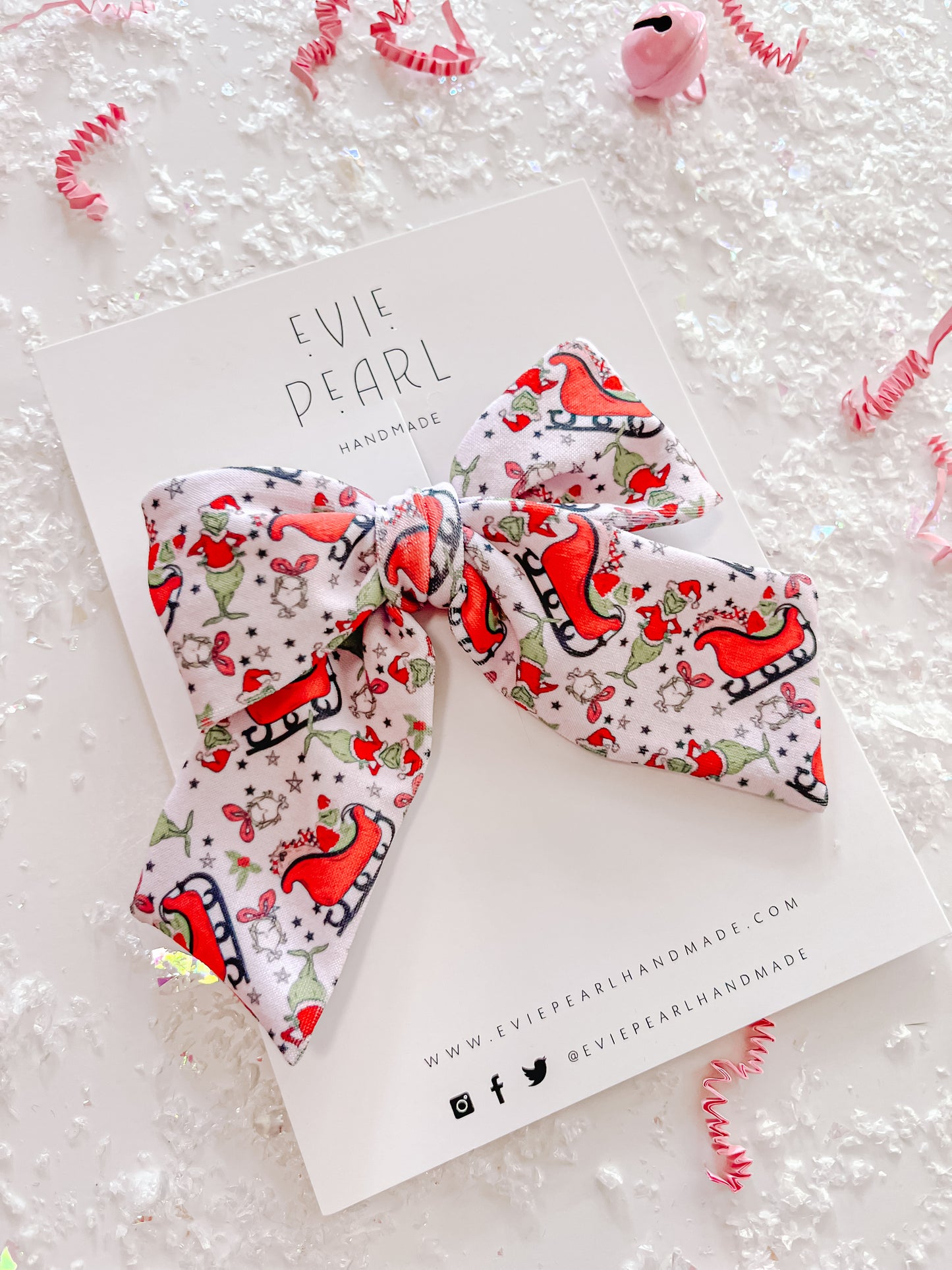 Grinch Sleigh Pinwheel Bow