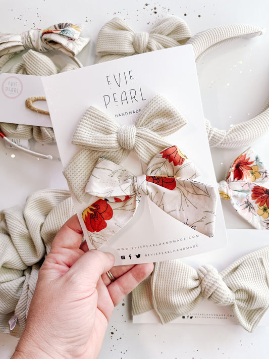 Small Monthly Bow Subscription