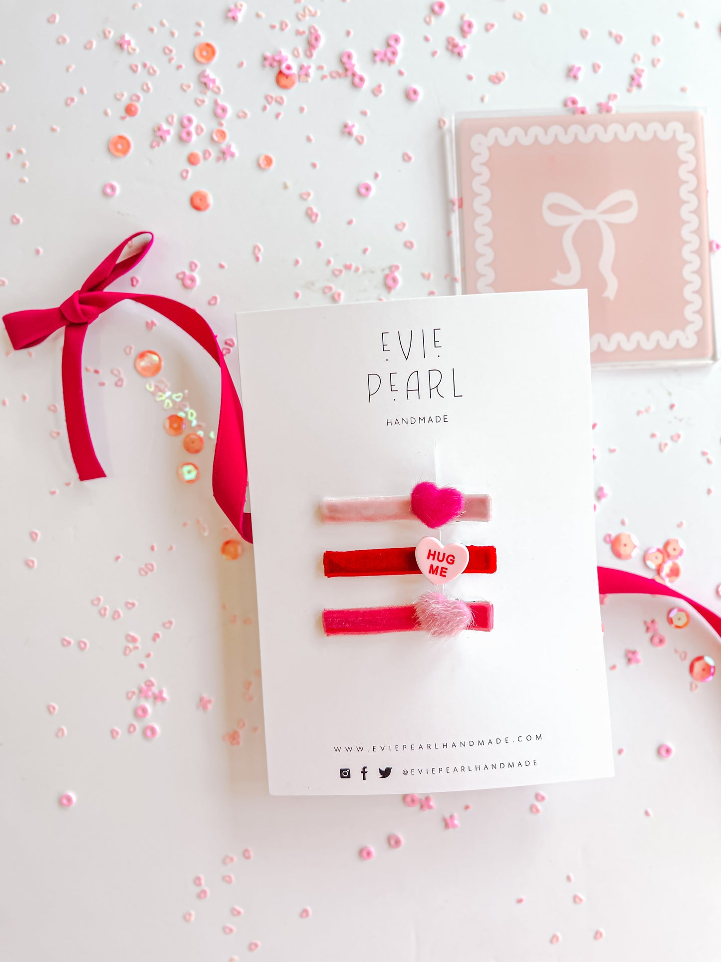 Fuzzy Heart Hug Me Trio Clip Set