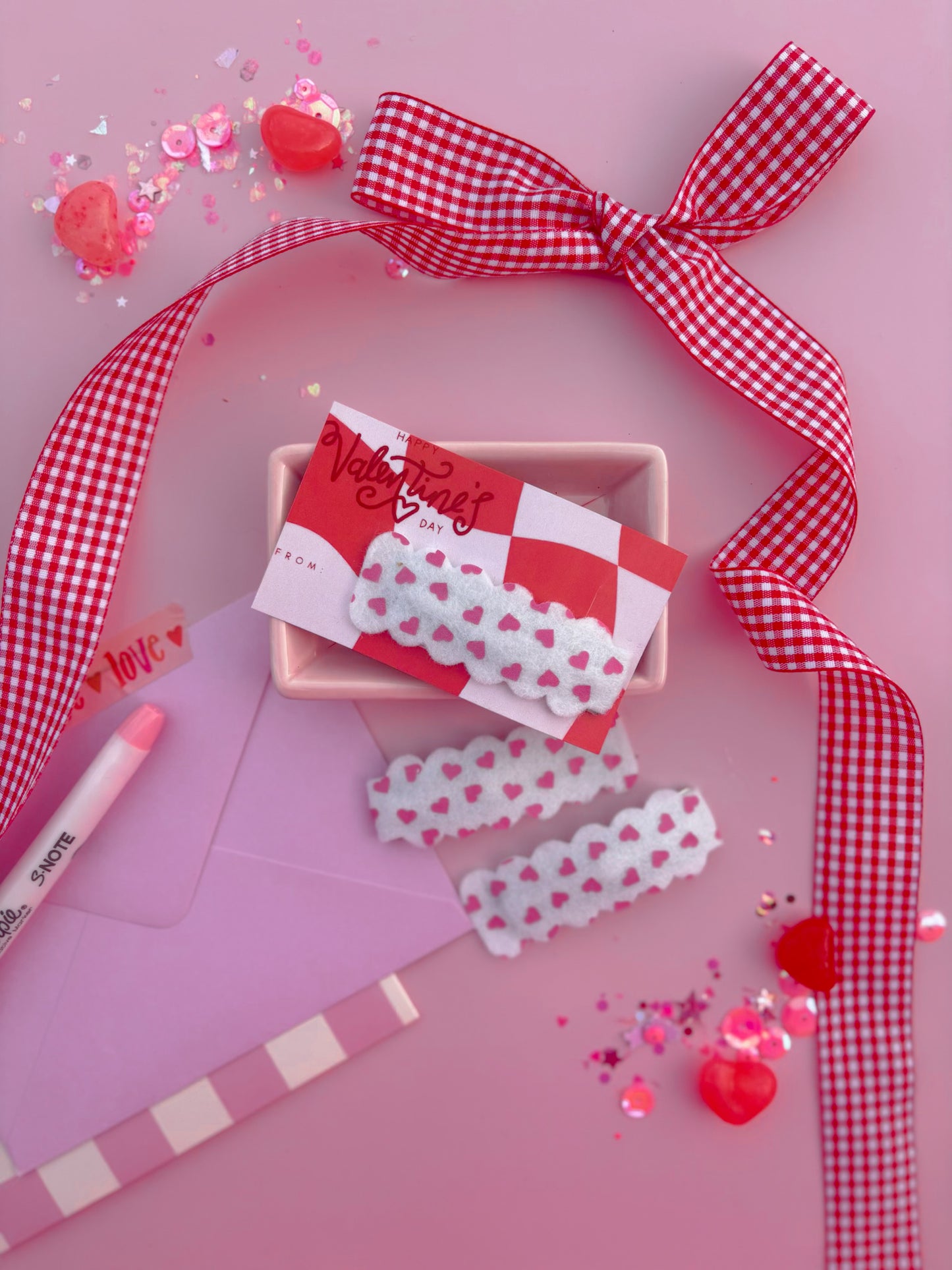 Pink Hearts Snap Clip