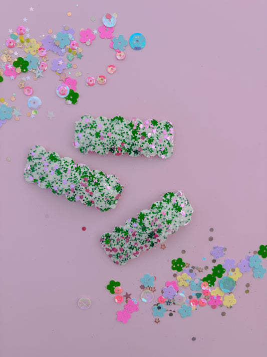 Lucky Clover Glitter Snap Clip