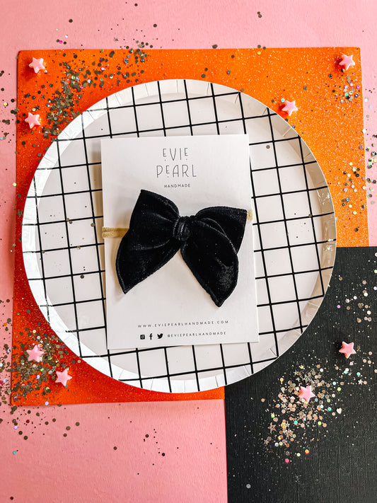 Black|Velvet Small Bow on Nylon Headband