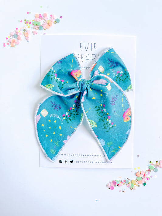 Encanto Oversized Bow