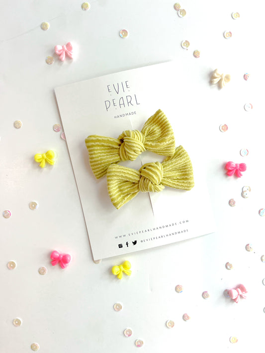 Lime Ribbed Knot Bow Pigtails