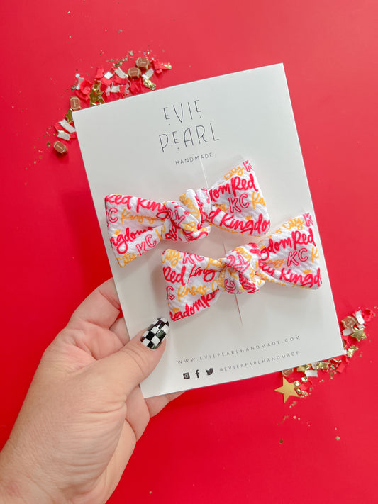 Kansas City White Cursive Knot Bow Pigtail Set