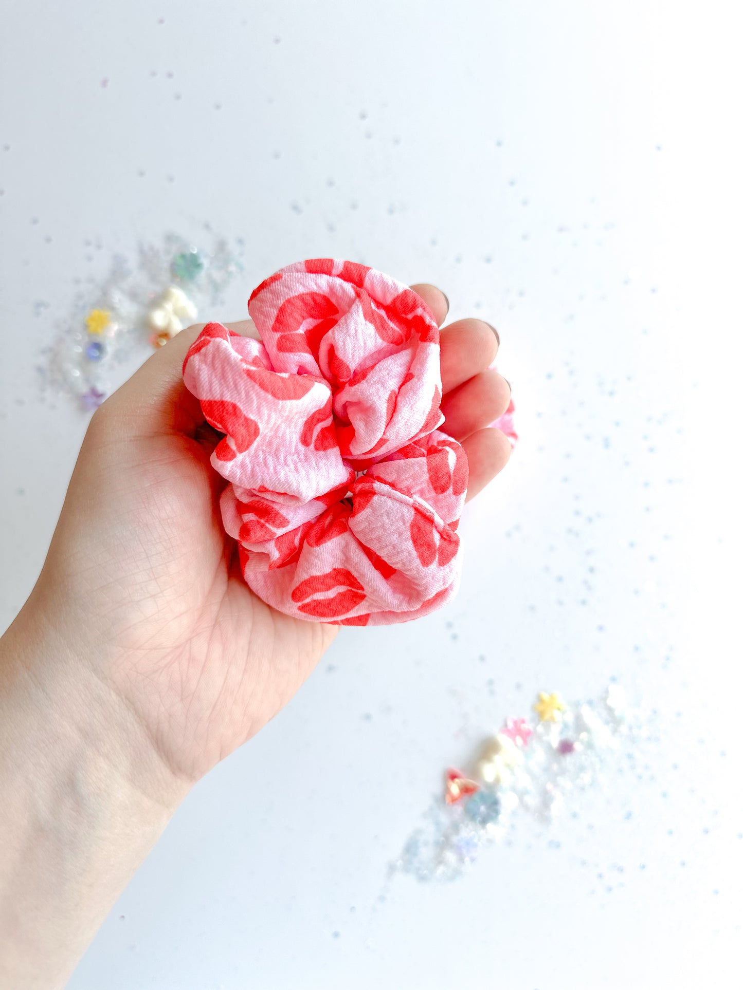 Pink Lips Girls scrunchy