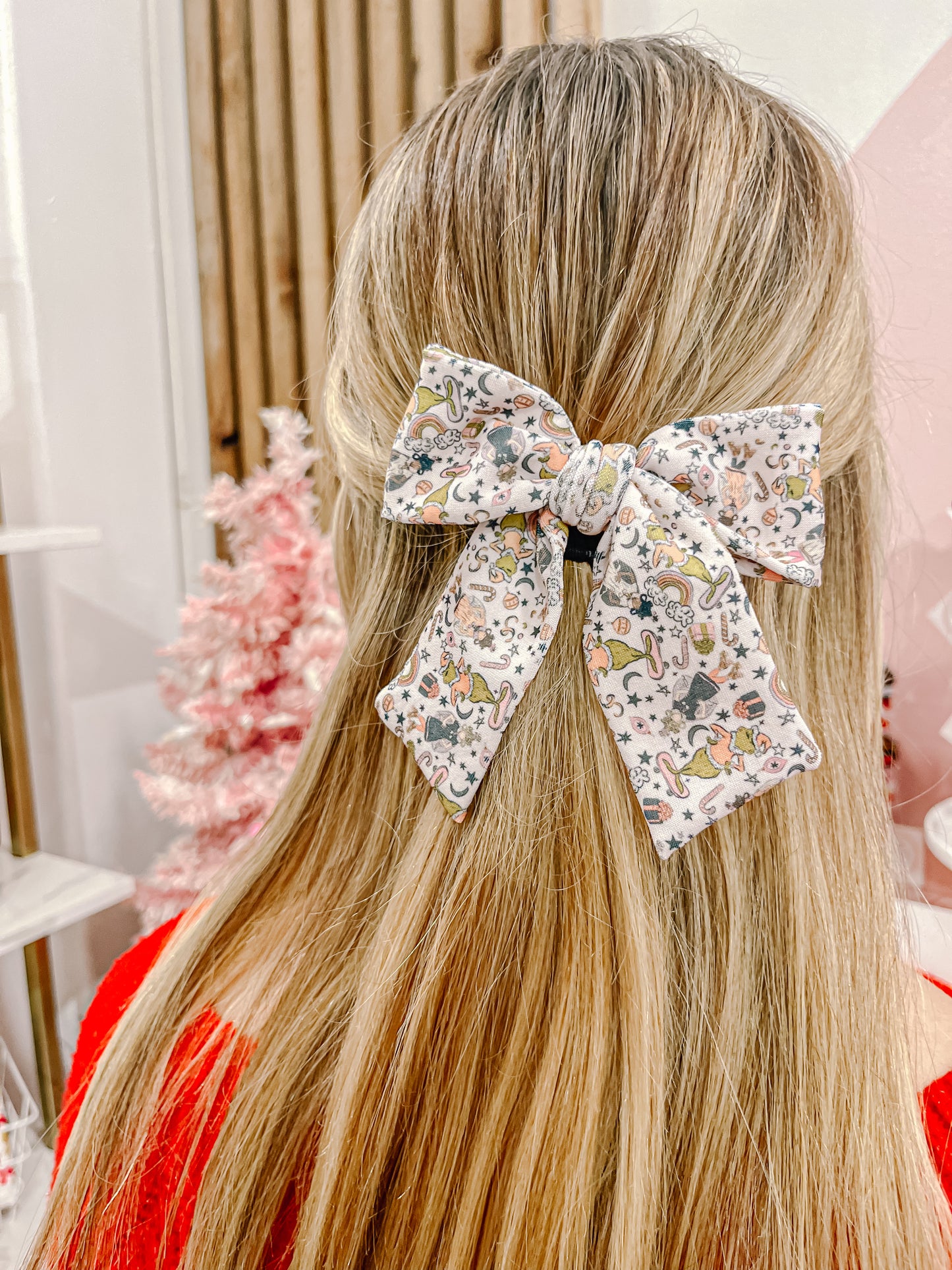 Boho Grinch Large Pinwheel Bow