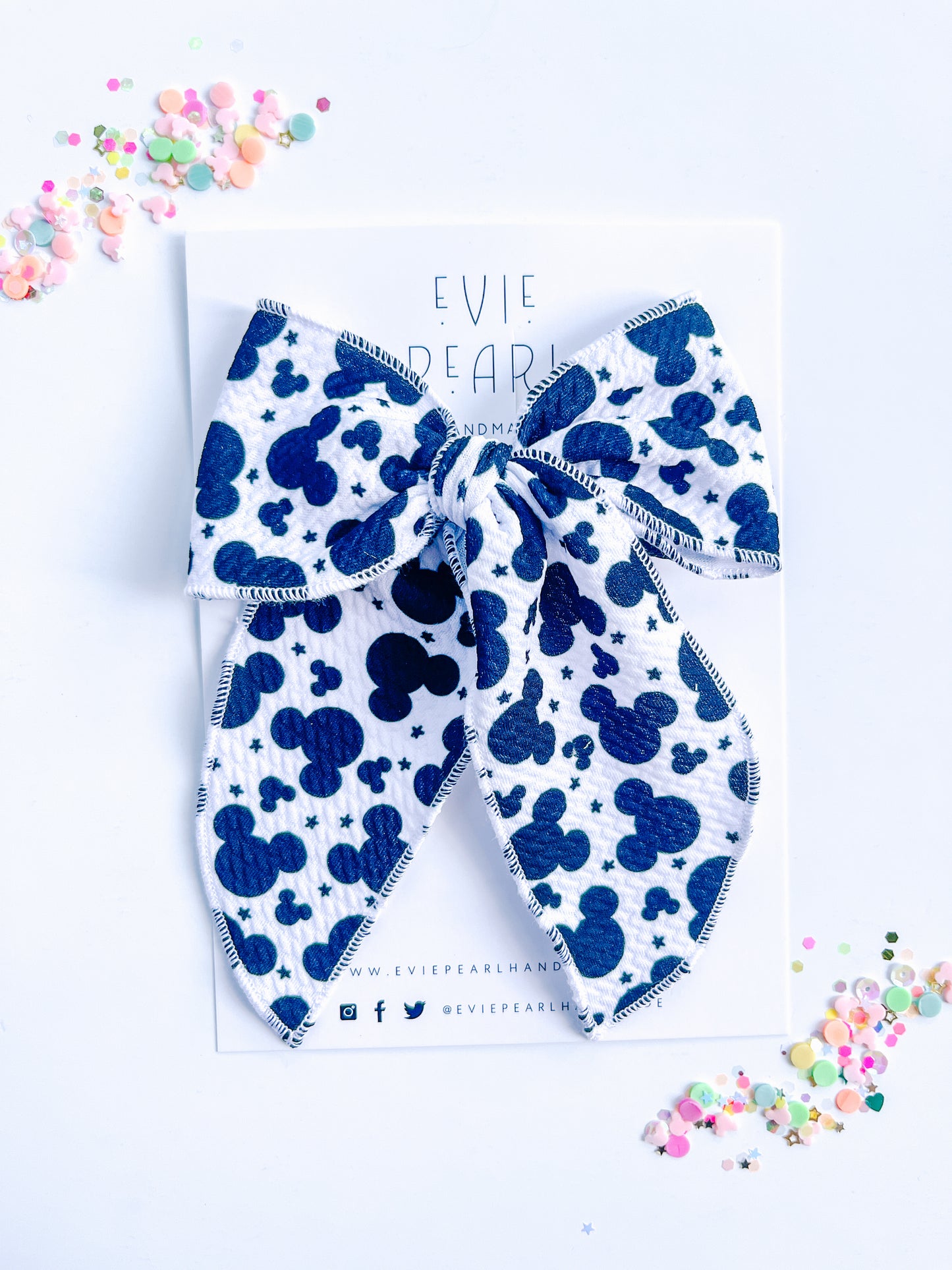 Black Mouse Oversized Bow