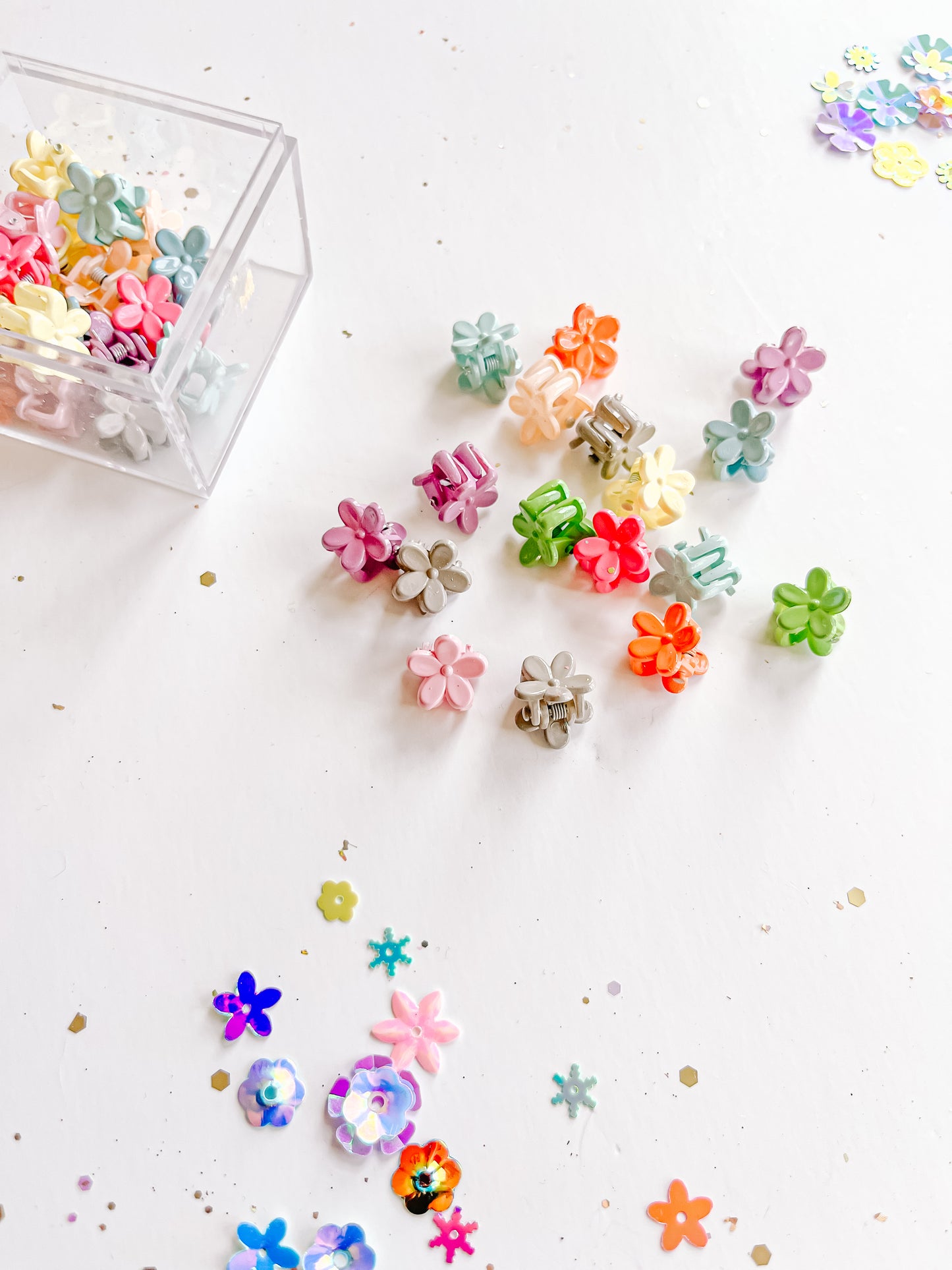 Tiny Flower Claw Clips