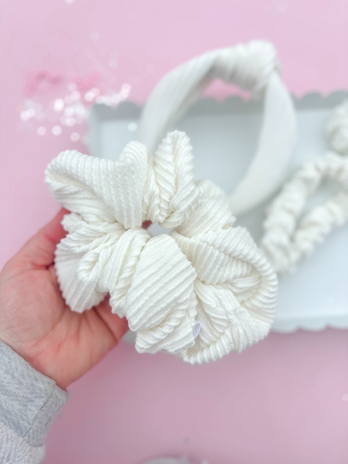 White Ribbed Teacher Gift Set- Lanyard| Knotted Headband| Scrunchie