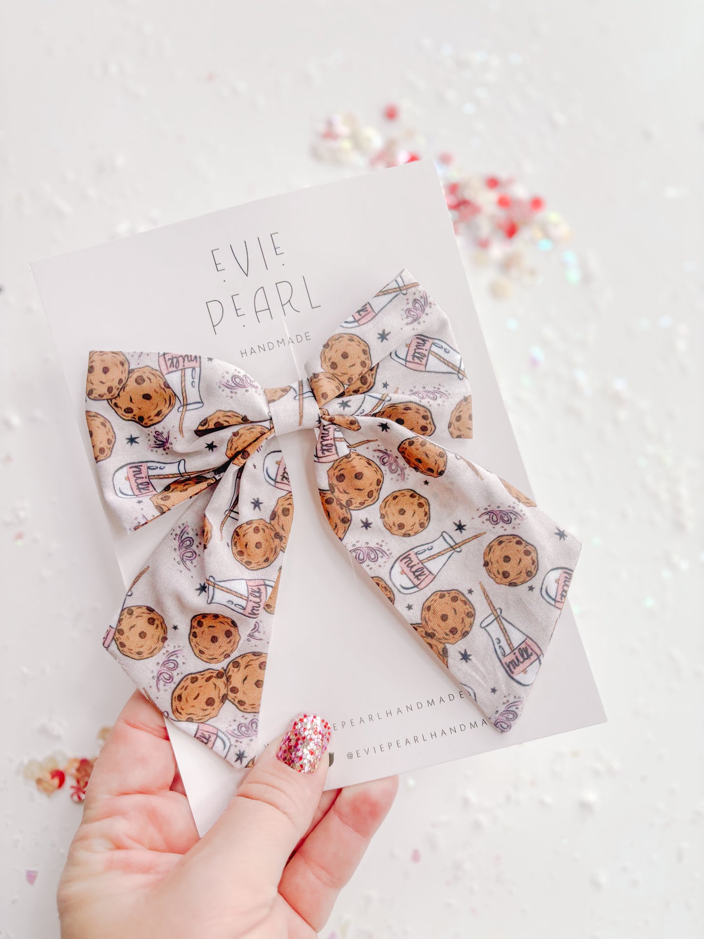 Milk & Cookies Medium Sailor Bow