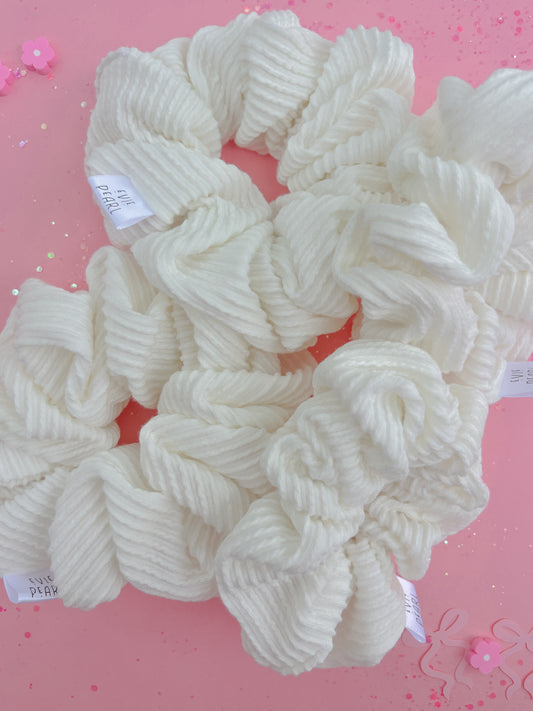 Crisp White Ribbed Scrunchy