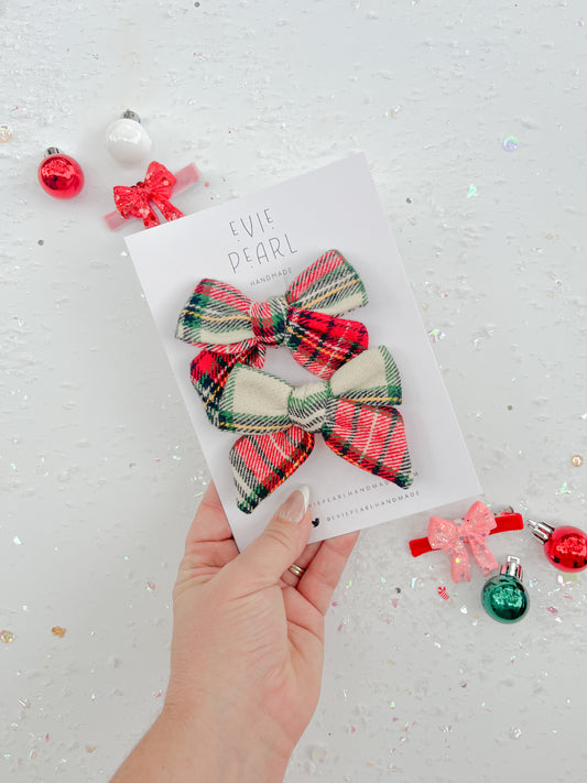 White Christmas Plaid Medium Pigtail Bows