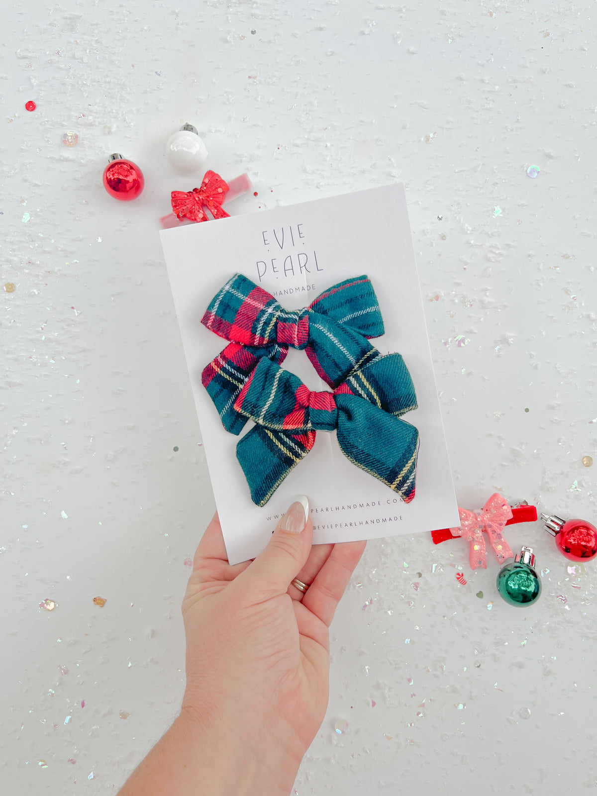 Green Christmas Plaid Medium Pigtail Bows