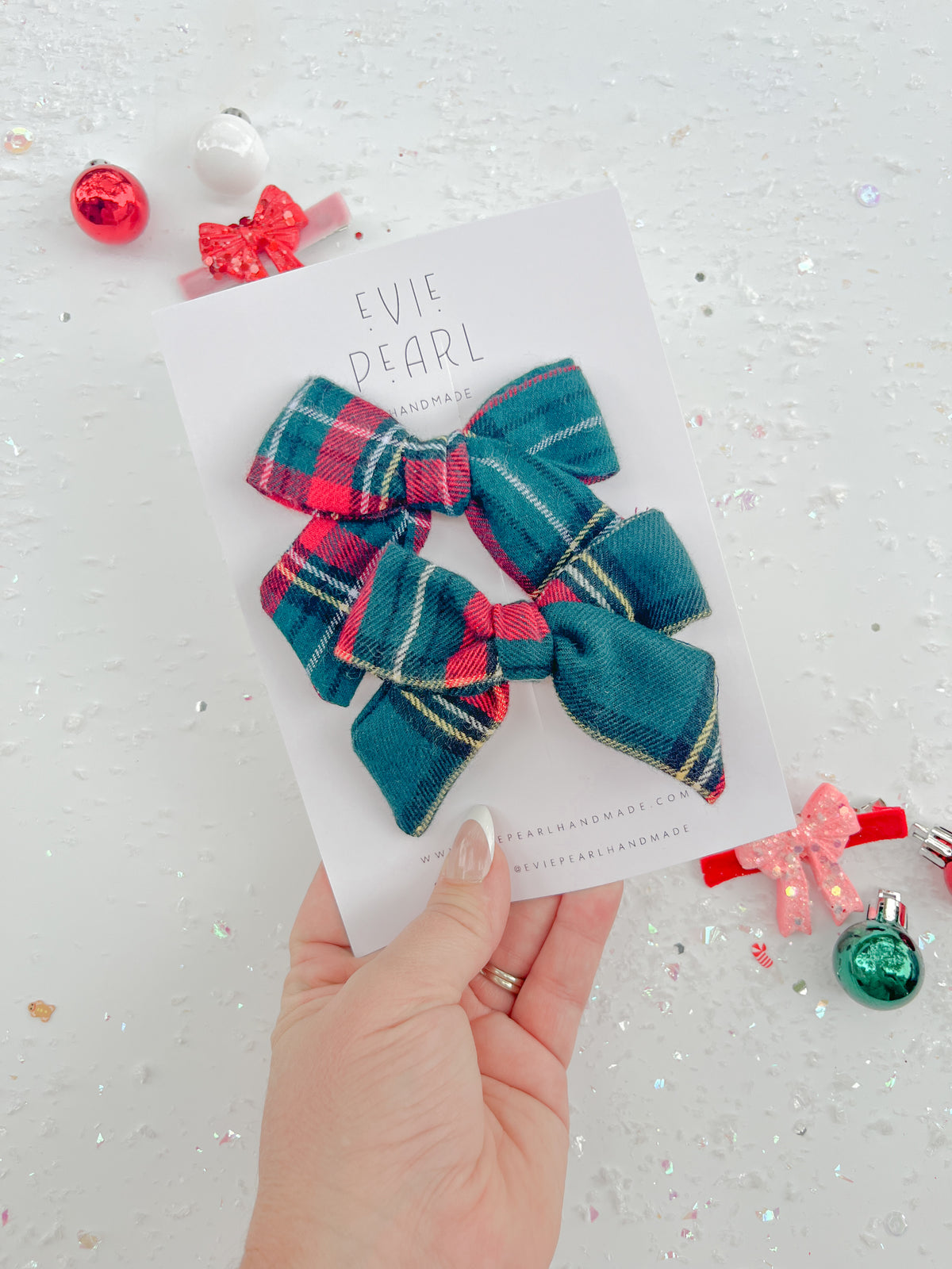 Green Christmas Plaid Medium Pigtail Bows