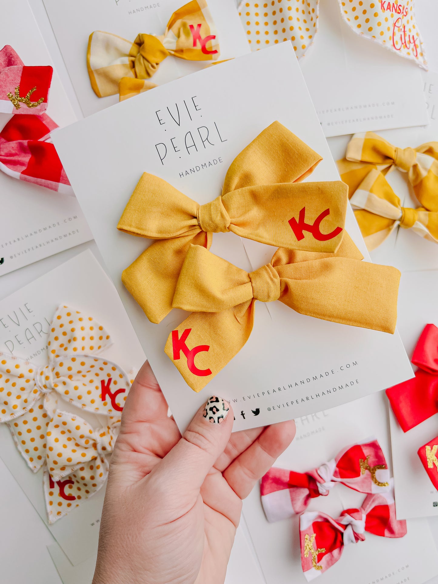 Gold KC Medium Pinwheel Pigtail Set