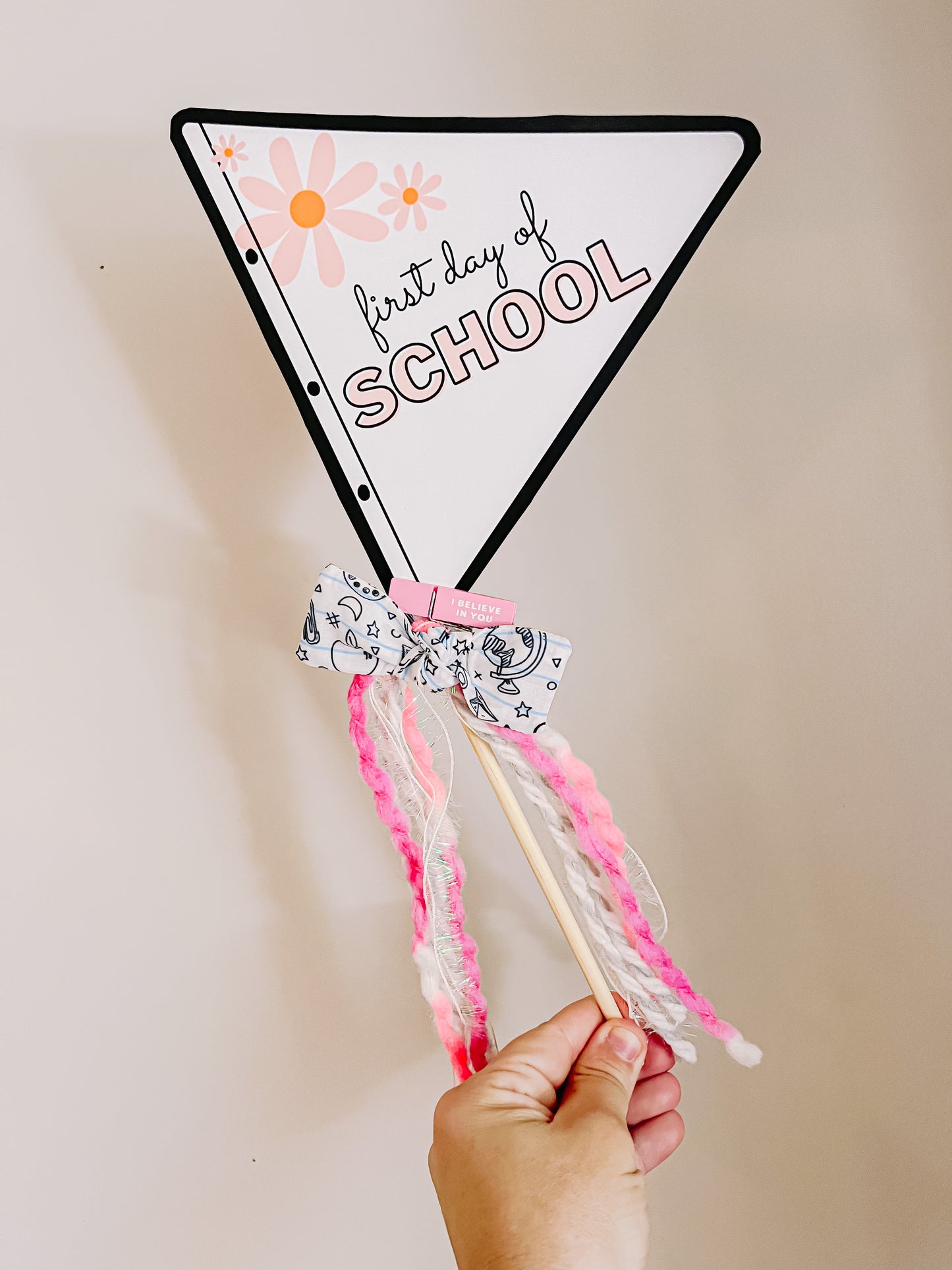 Daisy First Day of School Printable Flag