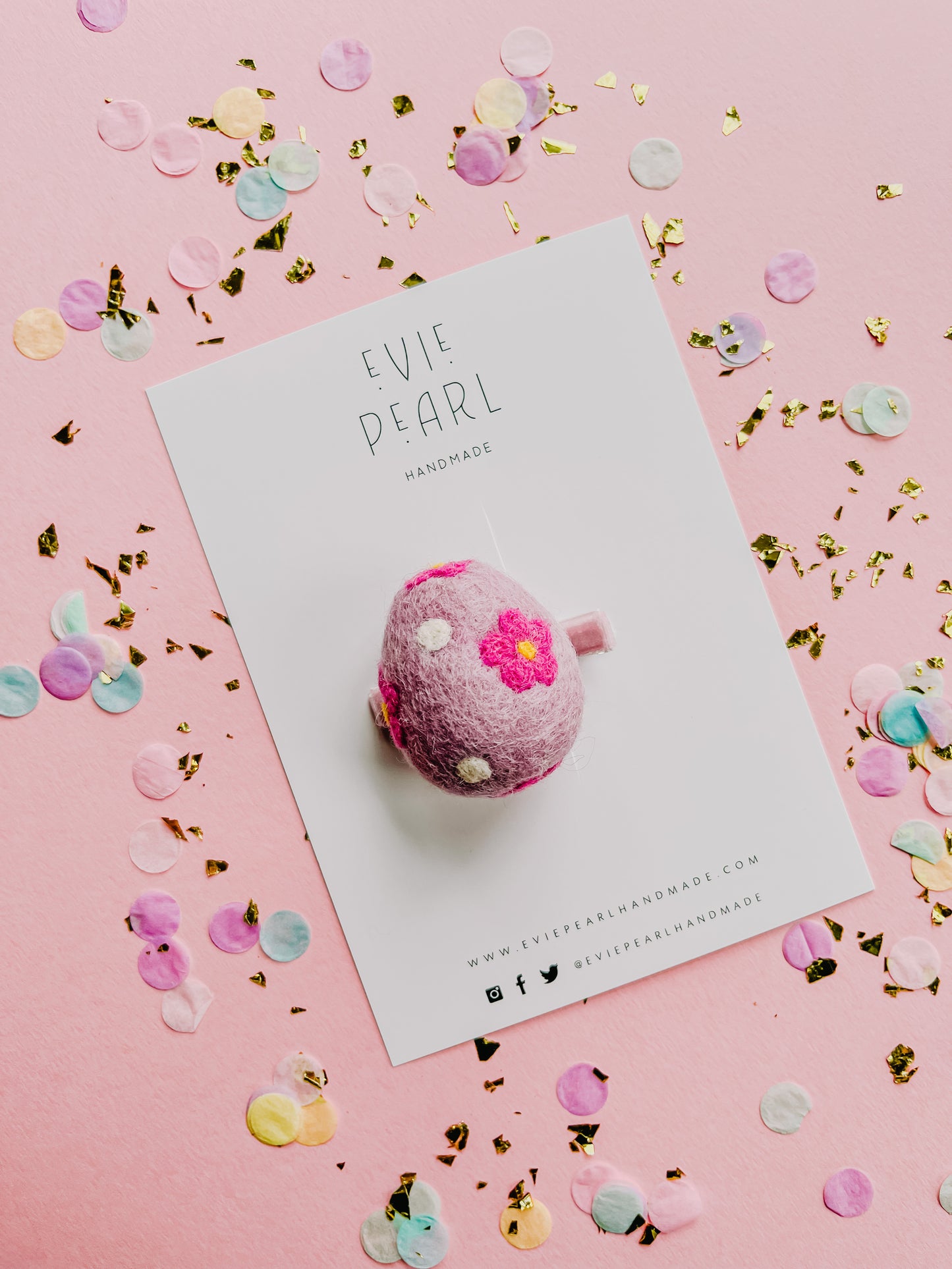 Lilac Daisy Egg clip