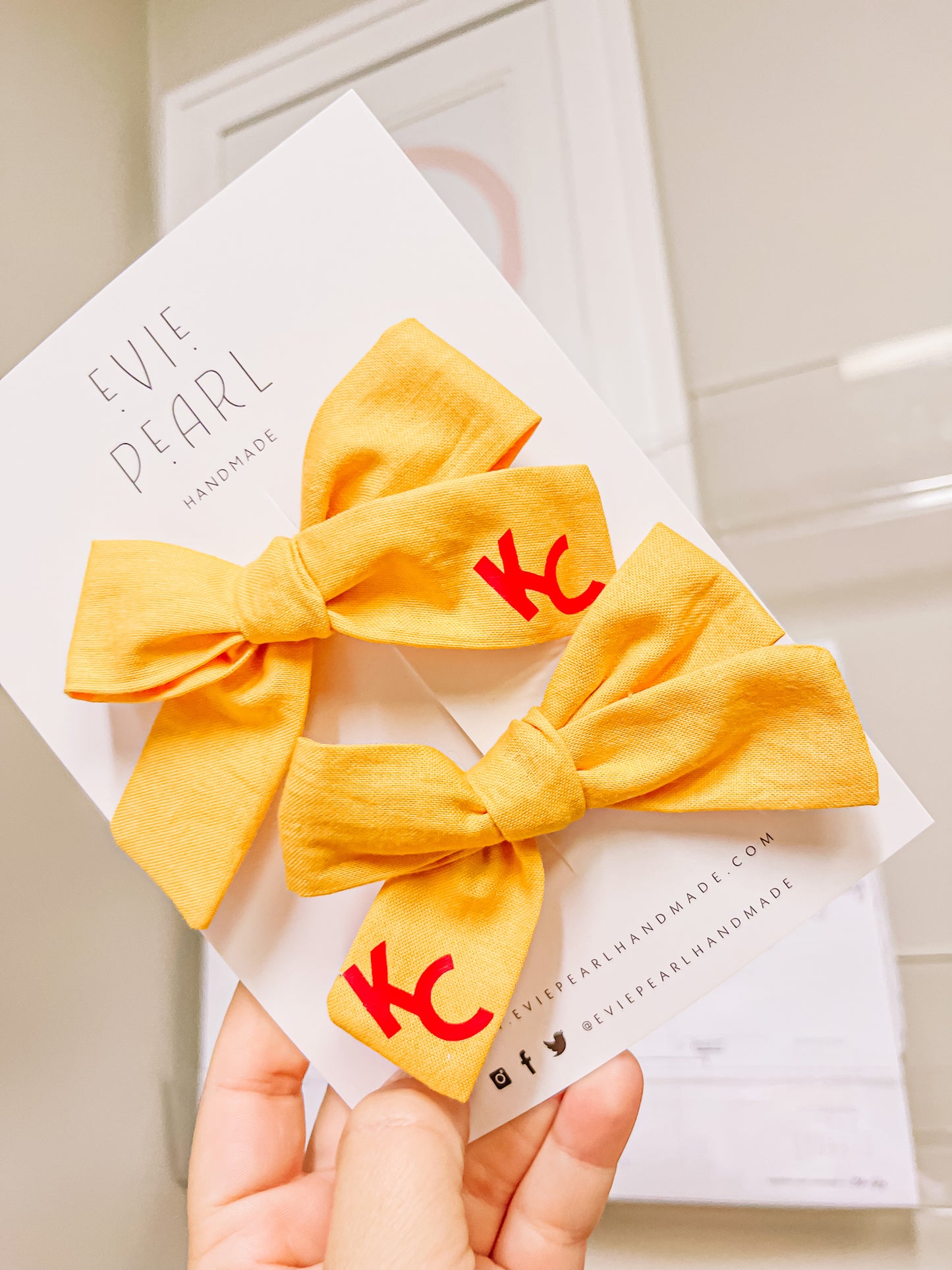 Gold KC Medium Pinwheel Pigtail Set